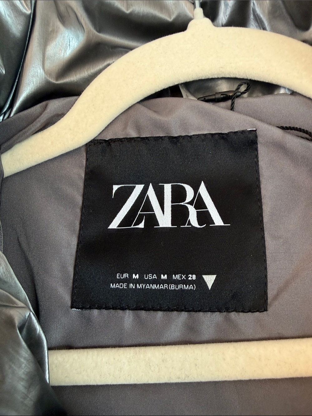 ZARA Metallic Gray Cropped Puffer Jacket with Hood - Picture 2 of 8